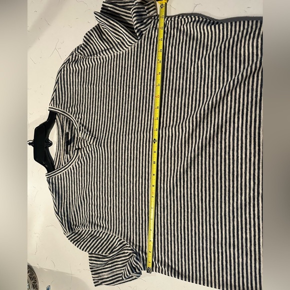 Banana Republic Henley T Shirt Men Slub Linen Blend Navy striped  SS NWOT - Picture 4 of 6